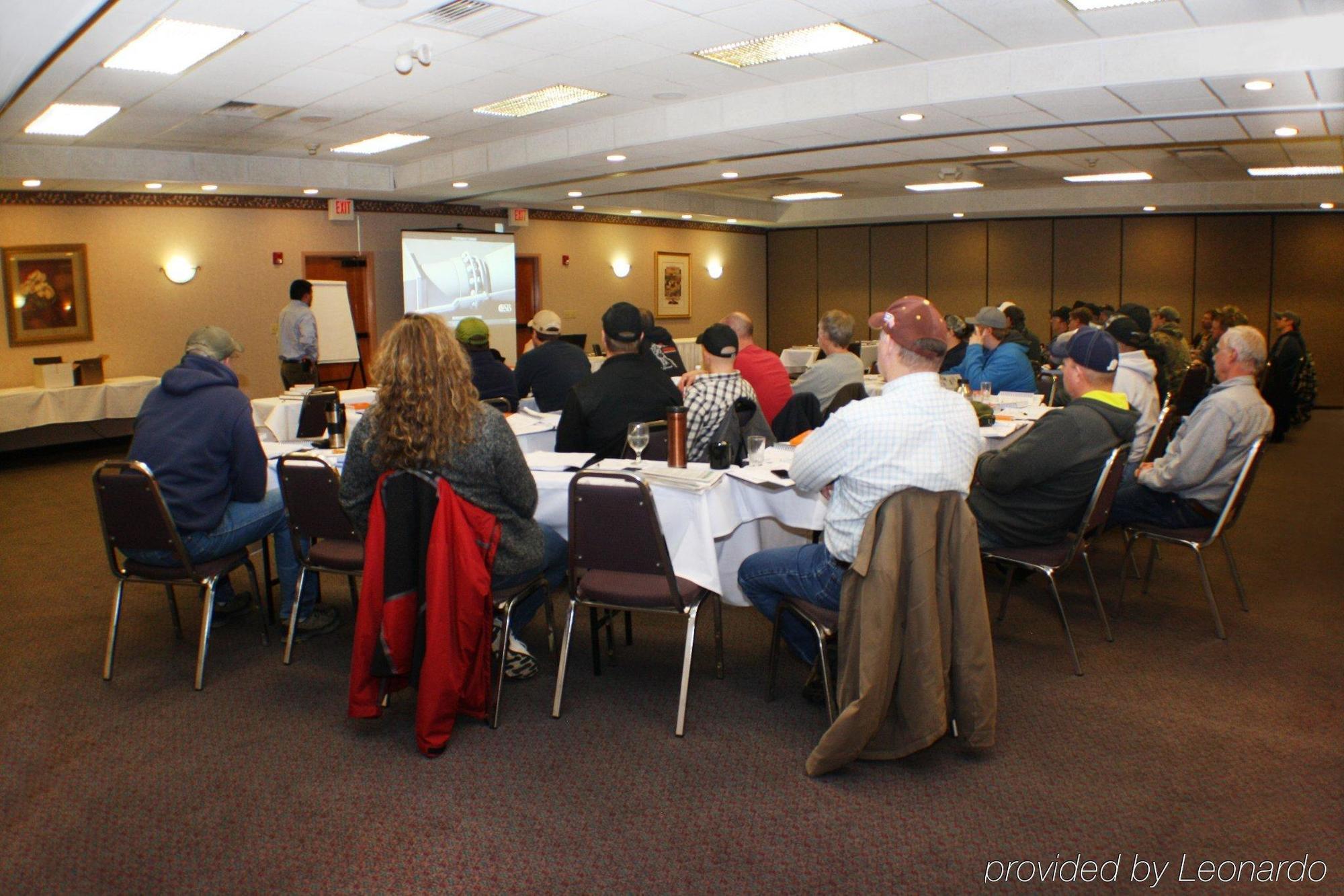 Holiday Inn Riverton-Convention Center By Ihg Buitenkant foto