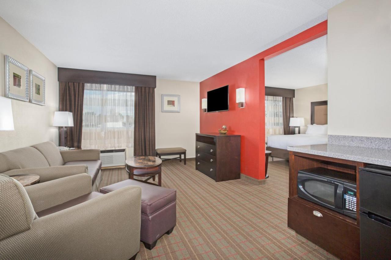 Holiday Inn Riverton-Convention Center By Ihg Buitenkant foto